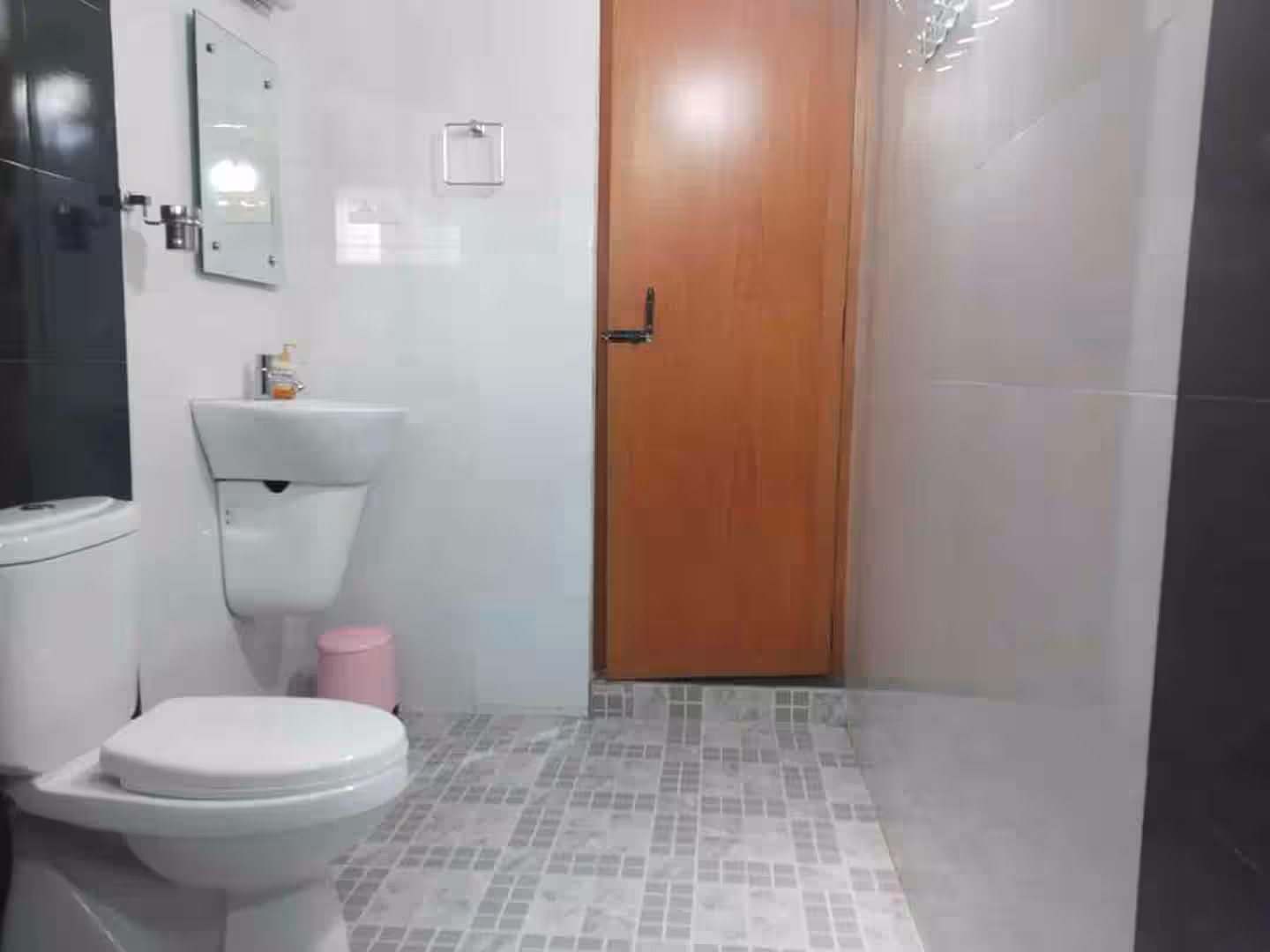 The bathroom at The Riverside Villa, Kabani Riverside